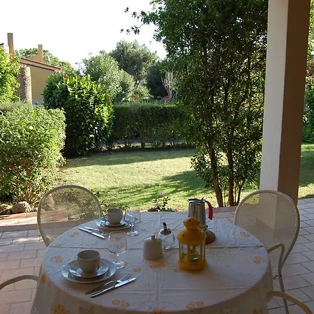 Casa Le Tuie 度假居 蒙特奈