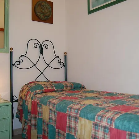 度假居 Casa Le Tuie 蒙特奈