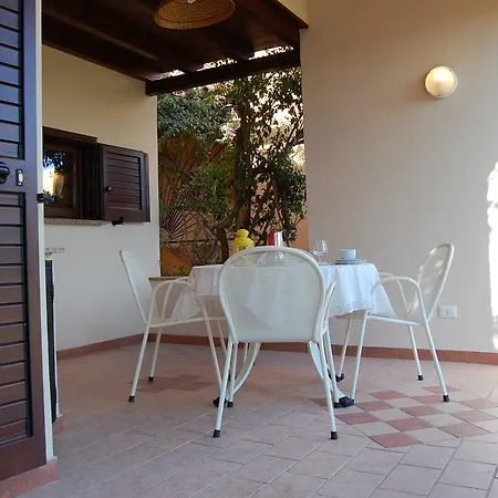 Casa Le Tuie 度假居 *